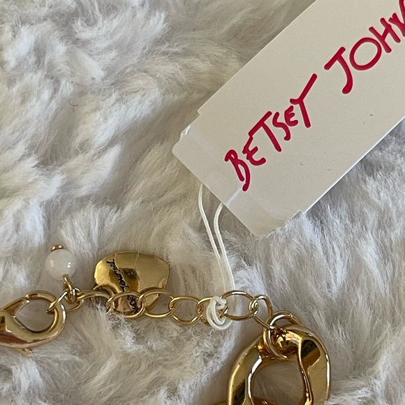 Betsey Johnson rhinestone star bracelet - Picture 5 of 10